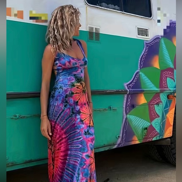Dresses & Skirts - NEW Vibrant Boho Strappy Tie Dye Maxi Dress Sz L Large